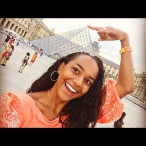 Meet your Posher, Nina